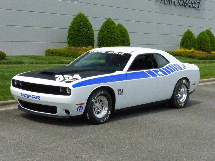 Thumbnail Photo undefined for 2015 Dodge Challenger